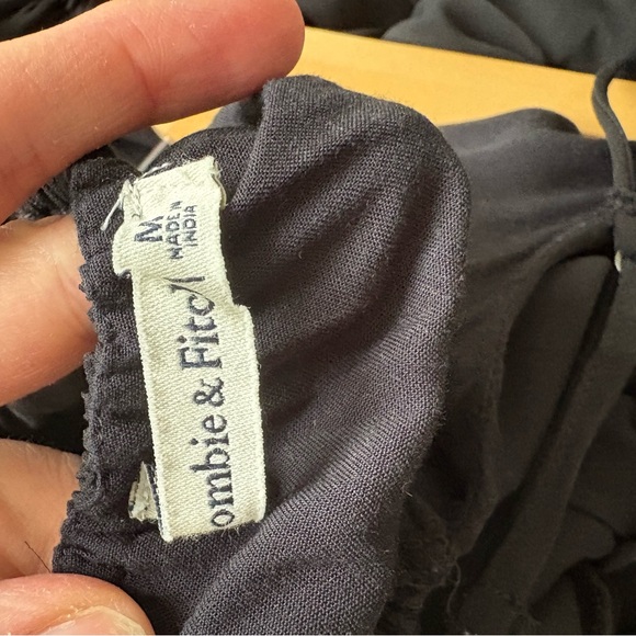 Abercrombie & Fitch Black Maxi Dress - Picture 4 of 4